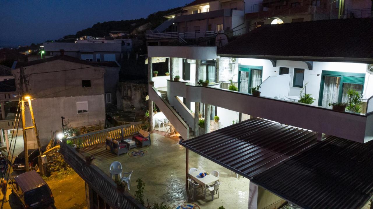 Apartments Ishmi In Center Of أولتْسي المظهر الخارجي الصورة