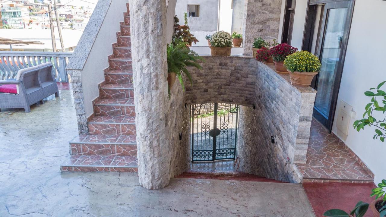 Apartments Ishmi In Center Of أولتْسي المظهر الخارجي الصورة