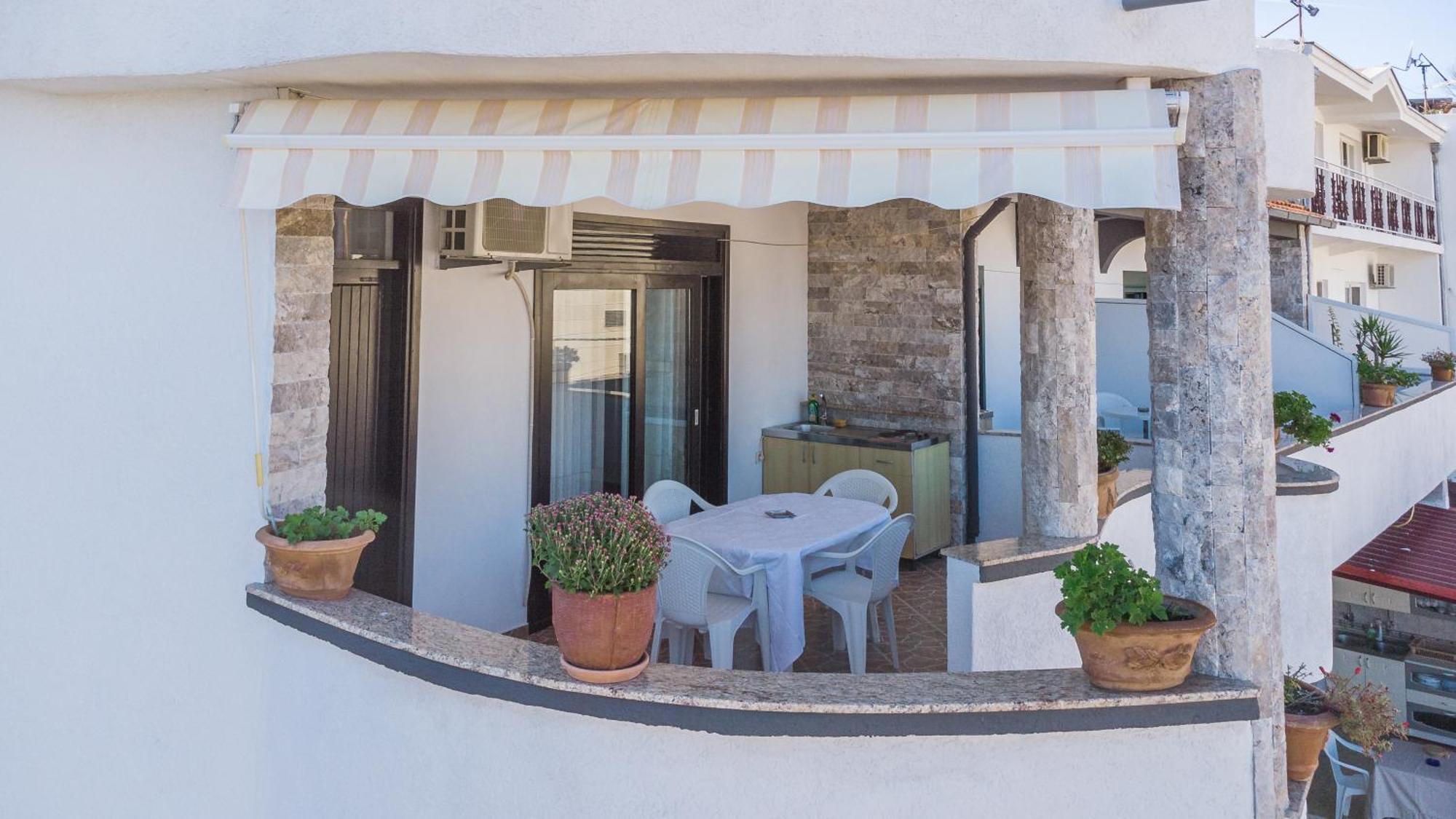 Apartments Ishmi In Center Of أولتْسي الغرفة الصورة