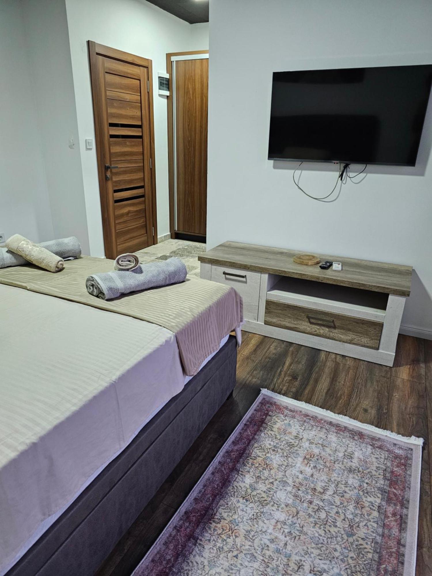 Apartments Ishmi In Center Of أولتْسي المظهر الخارجي الصورة