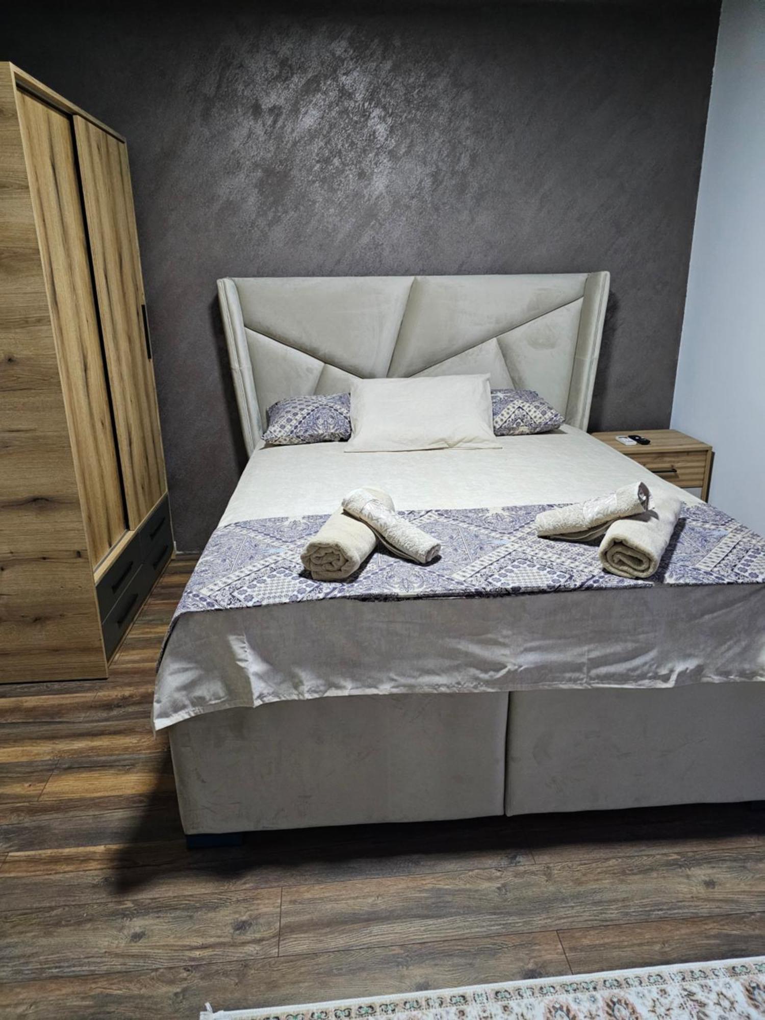 Apartments Ishmi In Center Of أولتْسي المظهر الخارجي الصورة