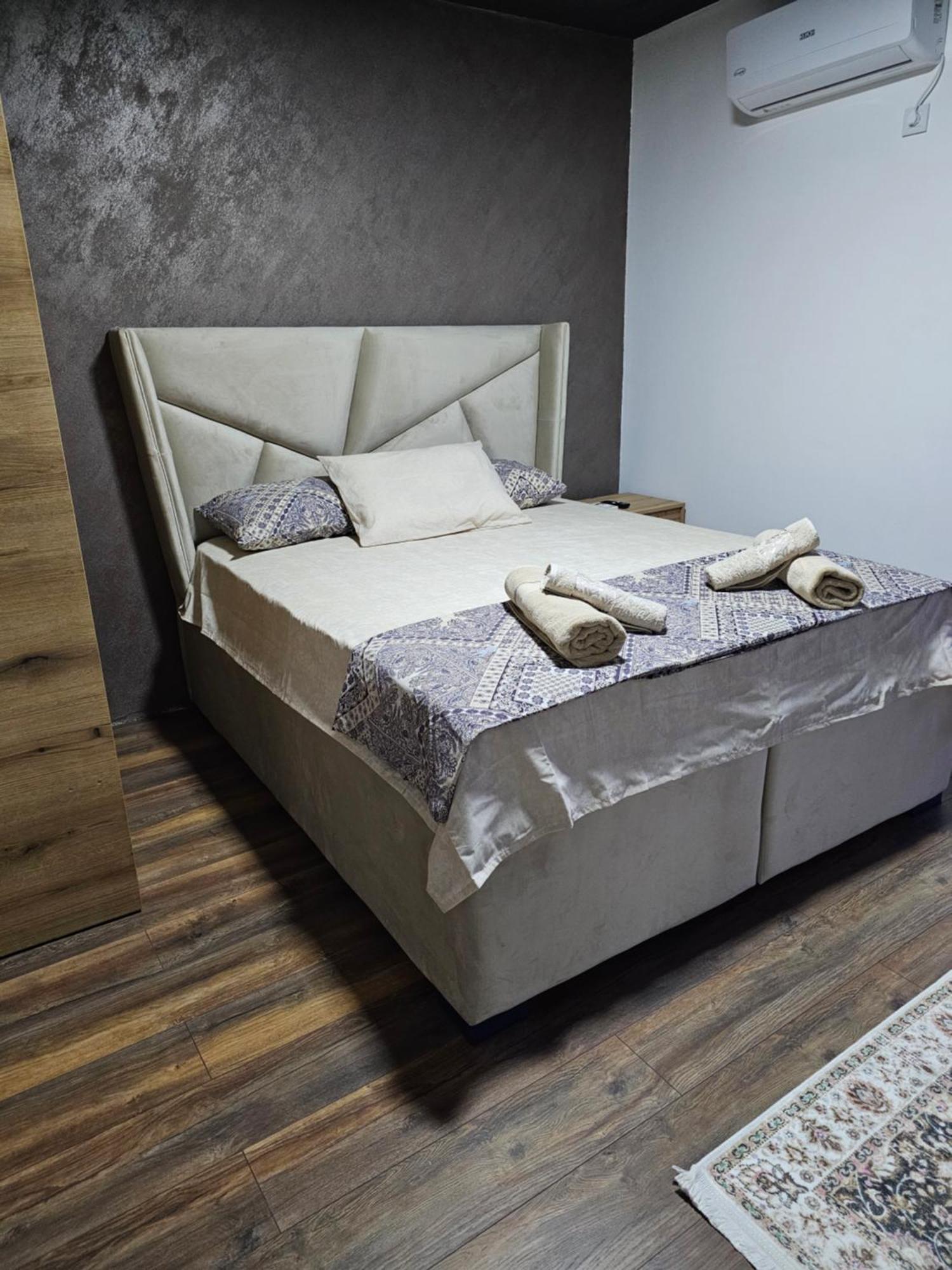 Apartments Ishmi In Center Of أولتْسي المظهر الخارجي الصورة