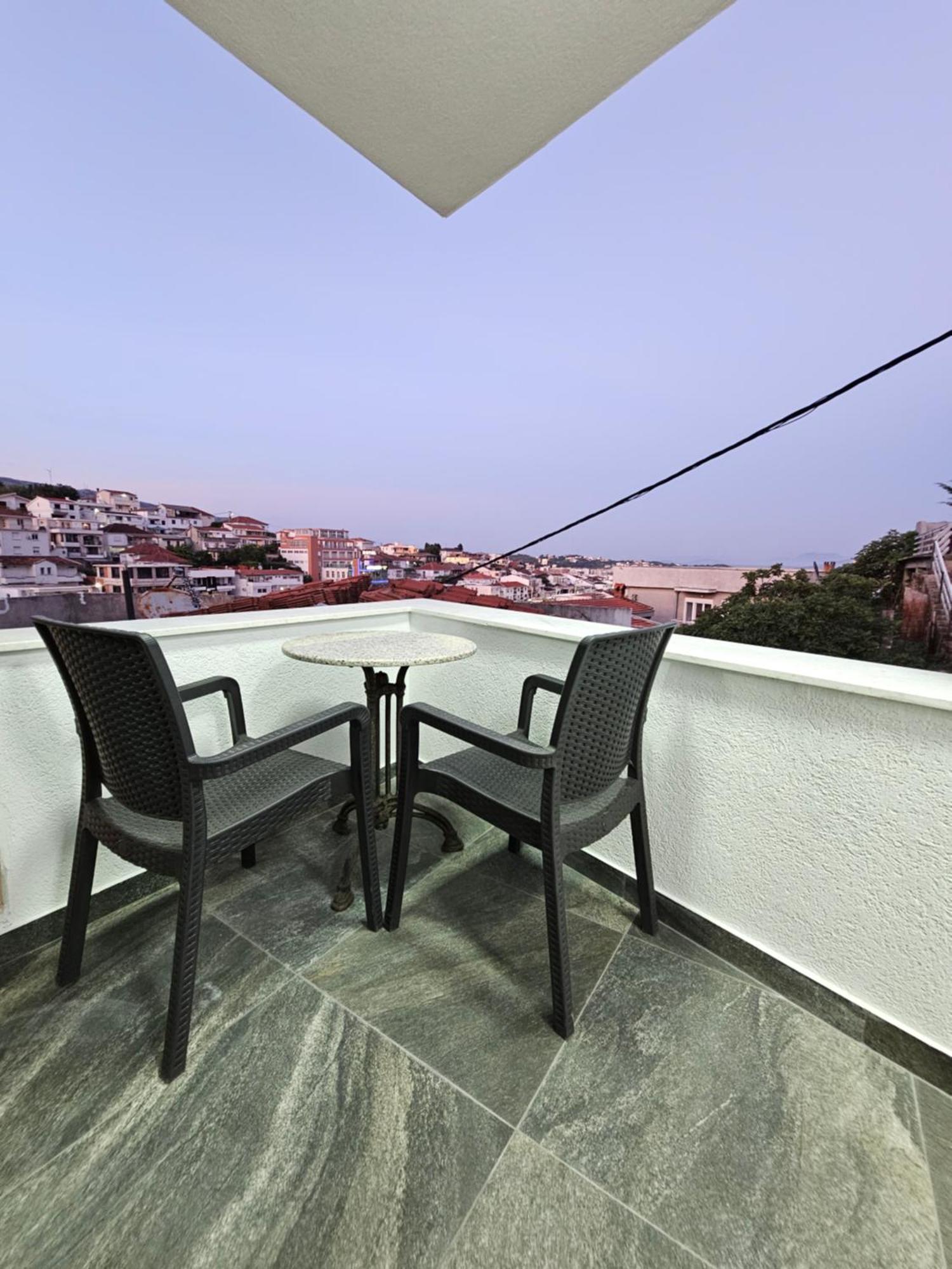 Apartments Ishmi In Center Of أولتْسي المظهر الخارجي الصورة