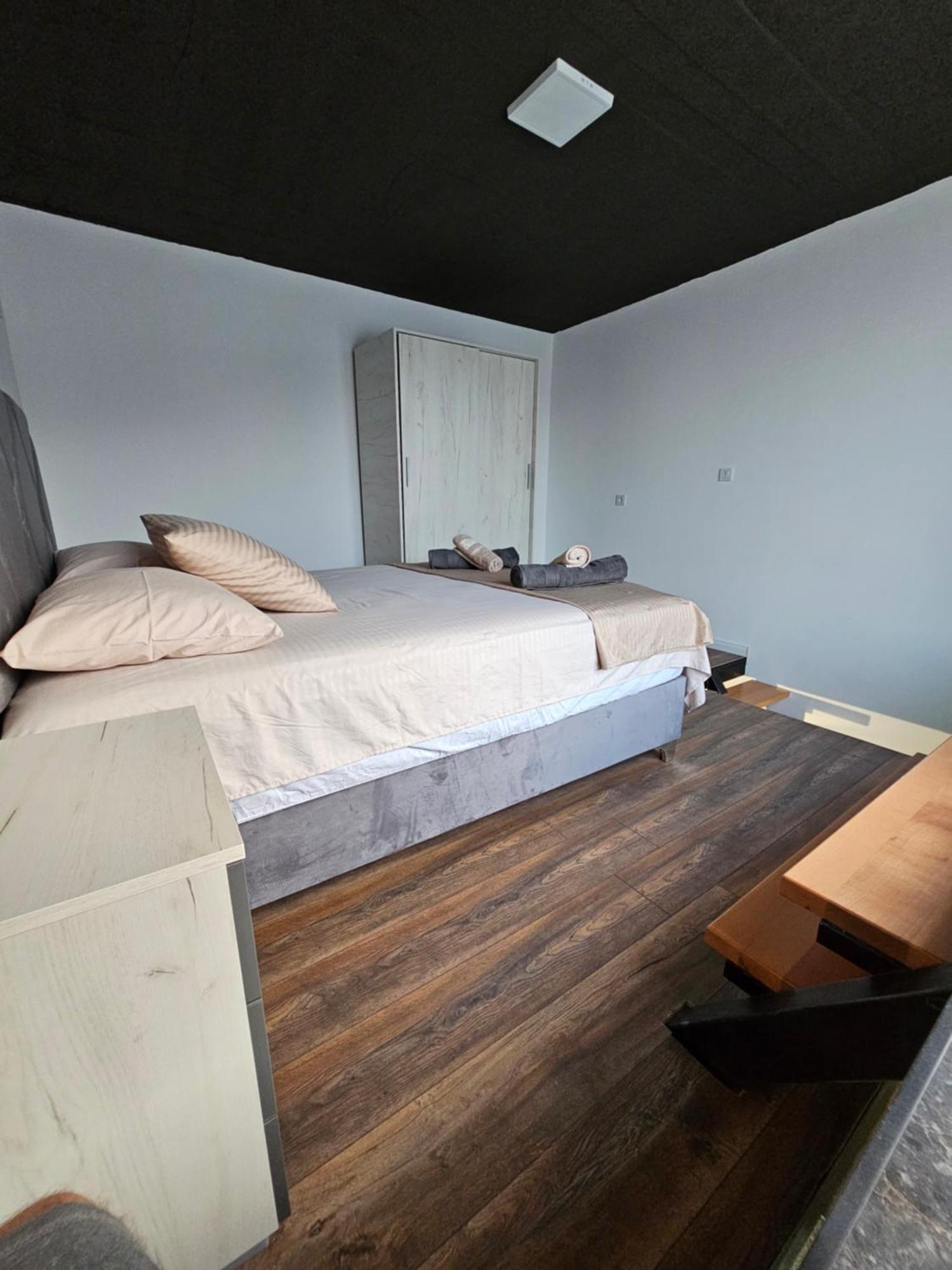Apartments Ishmi In Center Of أولتْسي المظهر الخارجي الصورة