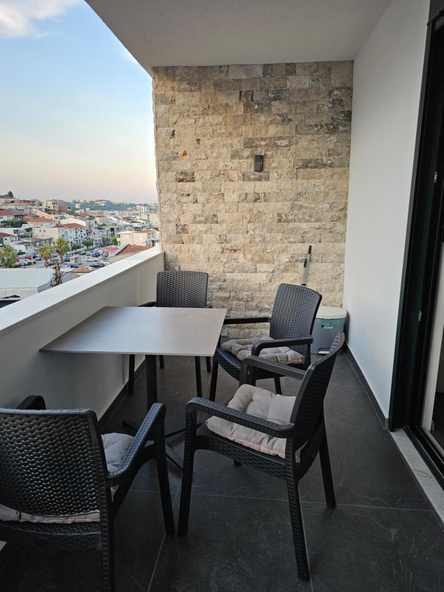 Apartments Ishmi In Center Of أولتْسي المظهر الخارجي الصورة